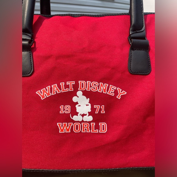 Disney/2 Mickey Suitcase Overnight - Picture 11 of 14